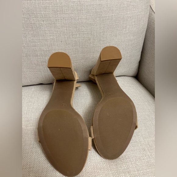 Lulu’s Nude High Heels - Picture 9 of 10